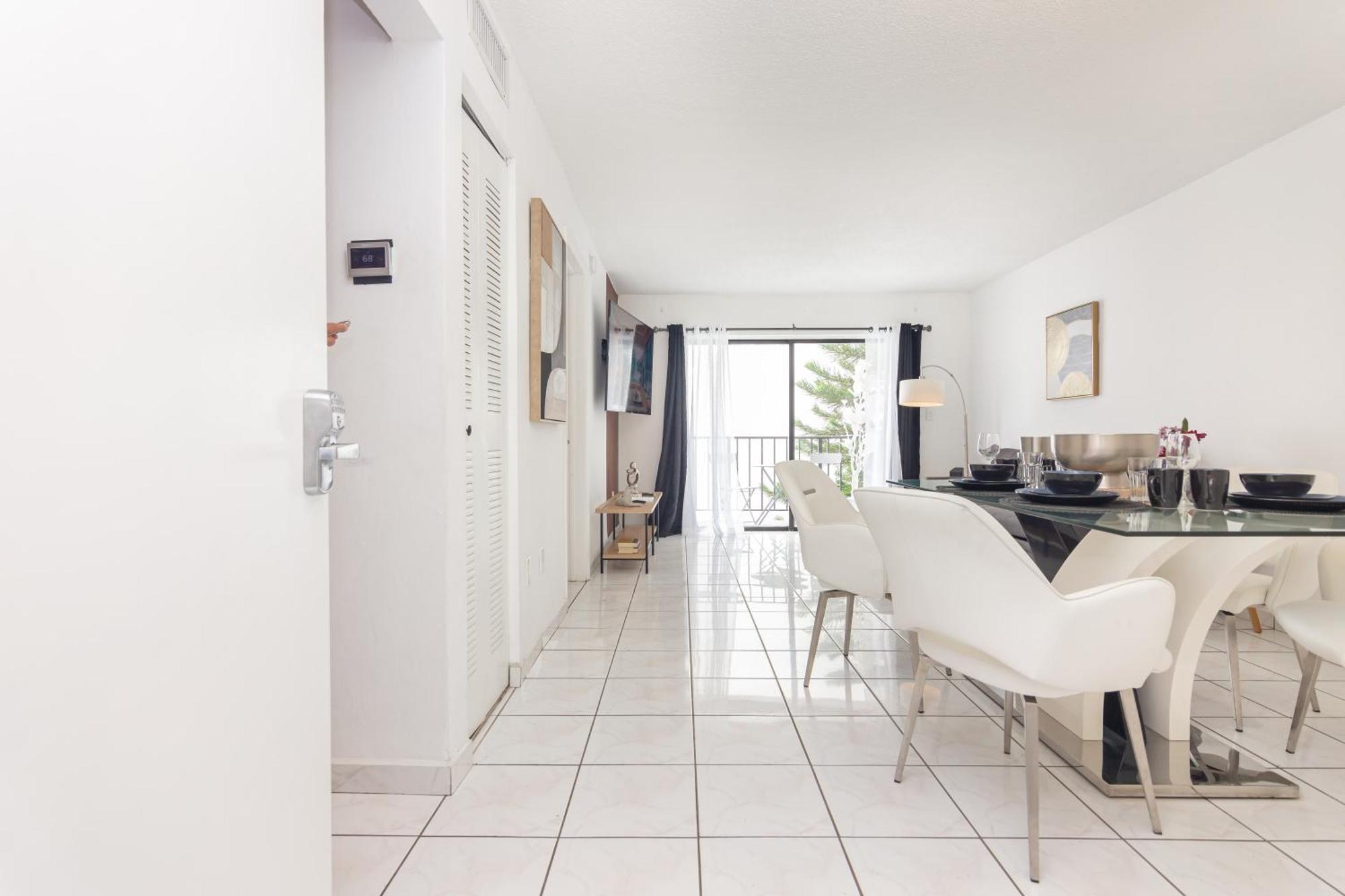 One Bedroom Apartment - With Parking & Balcony - Heart Of Wynwood Miami Zewnętrze zdjęcie